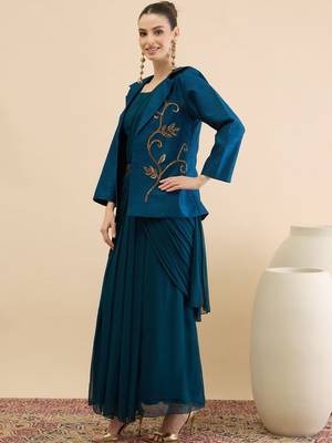 Embellished Top Skirt & Coat Set 7