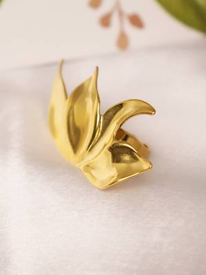 Gold tone leaf statement ring 3