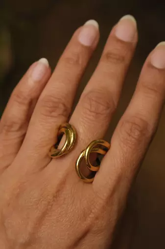 Twisted gold tone statement ring