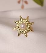 Pearl floral gold tone ring