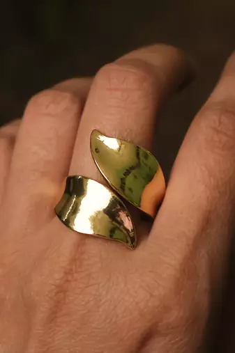 Curved gold tone statement ring