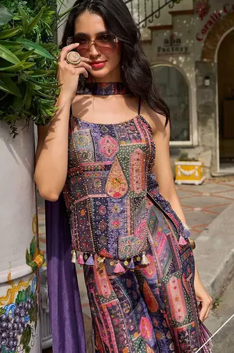 multi printed viscos position jacquard silk free size stitched strapless tube bodice suit