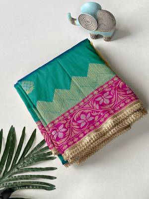 emerald green color zari weaves contrast pallu and designer chaap border silk blend saree 4