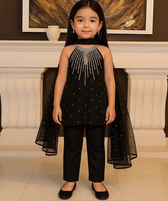 Black embroidered silk blend kurti set 1