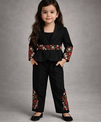 Black embroidered japanese crepe jacket co ord set 1