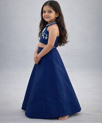 Royal blue embroidered silk blend lehenga set 3