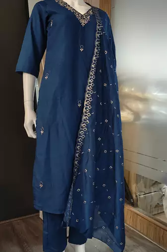 Women's cotton blend embroidered kurta pant with dupatta set