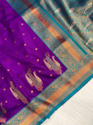 purple color contrast weaving pallu and border kanchi weaving buttis on border silk blend saree 3