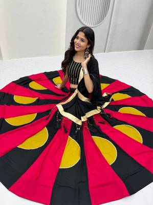 Black Hand LatkanGamthi And Gota patti Work Cotton Lehenga Choli Set 2