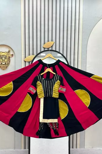Black Hand LatkanGamthi And Gota patti Work Cotton Lehenga Choli Set