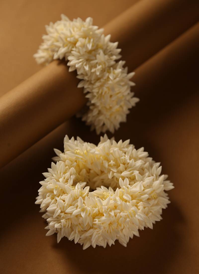Full mogra bloom artificial floral hair gajra scrunchie ring