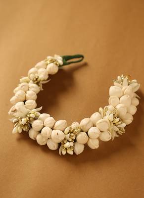 Traditional white jasmine mogra gajra hair accessory with gold touches 3
