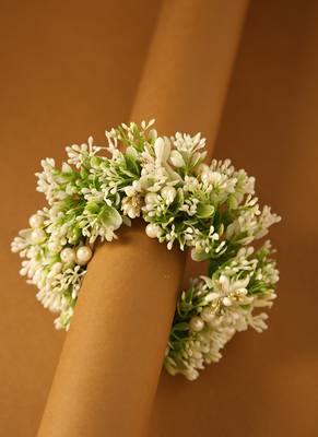 Artificial white & greenery floral gajra with pearl accents 1