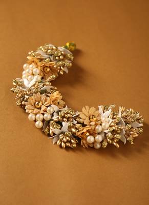 Royal antique gold & pearl bridal floral gajra hairpiece 4