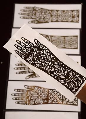 Reusable mehendi stencil sticker set for temporary henna tattoos 1