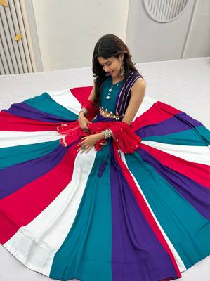 Multi hand Mirror And thread work cotton Lehenga Choli Set 2