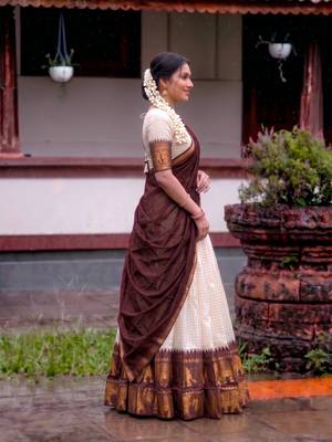 White and Maroon Cotton Zari Woven Lehenga Choli set  4