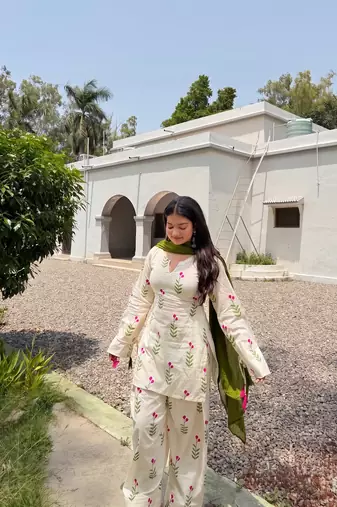 Women floral printed off-white kurti with farshi salwar and olive green dupatta set