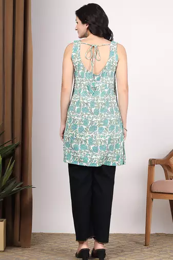 Women green floral printed square neck short kurti with back dori tie-up