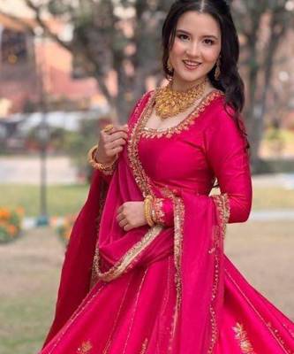rani pink silk blend embroidered wedding lehenga choli 2