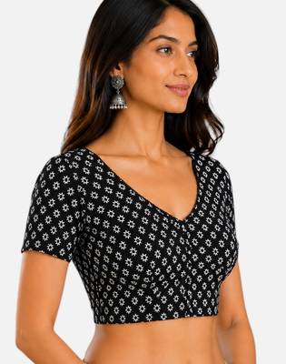 Black cotton blend kalamkari printed front open stretchable readymade saree blouse 4