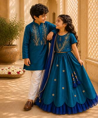 Teal green embroidered cotton kurta set 4