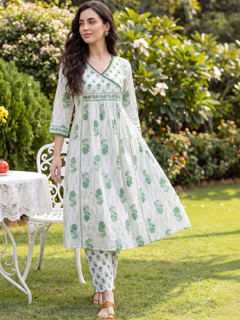 Women Floral Printed Angrakha Pure Cotton Kurta with Trousers
