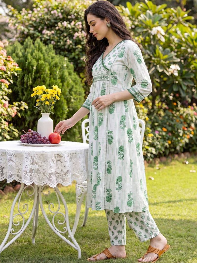 Women Floral Printed Angrakha Pure Cotton Kurta with Trousers