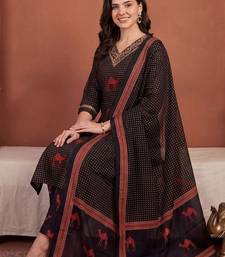 Women Ethnic Motifs Printed Regular Thread Work Pure Cotton Kurta with Trousers & With Dupatta