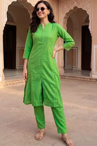Women Regular Thread Work Kurta with Trousers