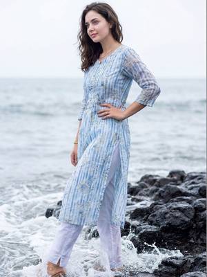 Women Ethnic Motifs Printed Regular Beads and Stones Pure Cotton Kurta with Trousers 3