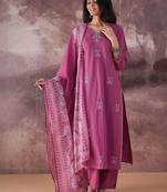 Floral Printed Regular Thread Work Pure Cotton Kurta With Trousers & Dupatta