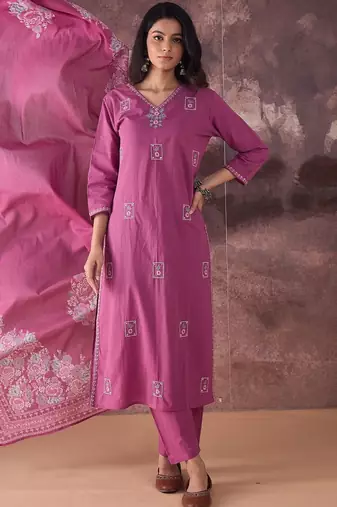 Floral Printed Regular Thread Work Pure Cotton Kurta With Trousers & Dupatta