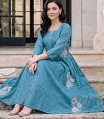Women Floral Embroidered Empire Thread Work Pure Cotton Kurta with Trousers