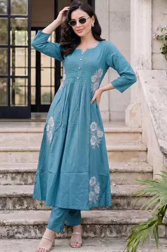 Women Floral Embroidered Empire Thread Work Pure Cotton Kurta with Trousers