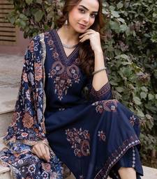 Women Ethnic Motifs Embroidered Regular Thread Work Kurta with Trousers & With Dupatta