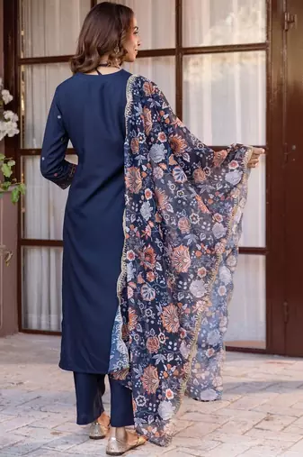 Women Ethnic Motifs Embroidered Regular Thread Work Kurta with Trousers & With Dupatta