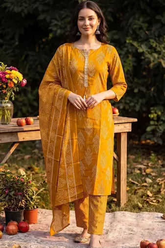 Women Ethnic Motifs Printed Regular Gotta Patti Linen Kurta with Trousers & With Dupatta