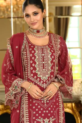 Ethnic Motifs Embroidered Zari Organza Straight Kurta & Trousers With Dupatta