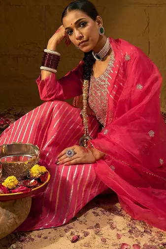 Leheriya Embroidered Thread Work Chanderi Silk Kurta With Trousers & Dupatta
