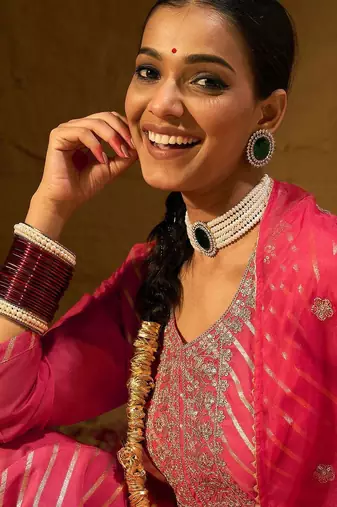 Leheriya Embroidered Thread Work Chanderi Silk Kurta With Trousers & Dupatta