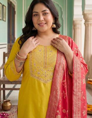 Plus Size Yellow Embroidered Straight Kurta Trousers With Dupatta Set 2