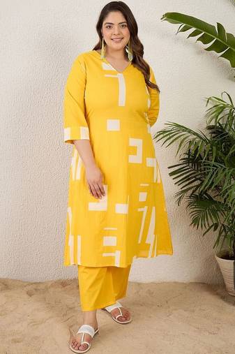 Plus Size Yellow Printed A-Line Kurta Trousers Set