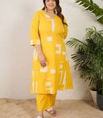 Plus Size Yellow Printed A-Line Kurta Trousers Set