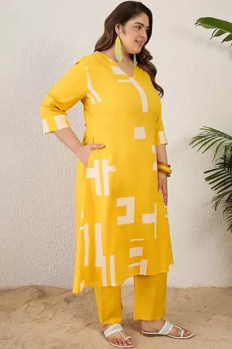 Plus Size Yellow Printed A-Line Kurta Trousers Set