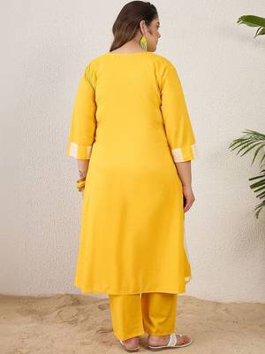 Plus Size Yellow Printed A-Line Kurta Trousers Set 6