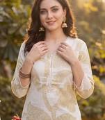 Women Floral Printed Regular Pure Cotton Kurta with Trousers