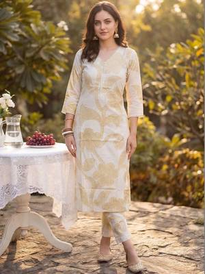 Women Floral Printed Regular Pure Cotton Kurta with Trousers 2