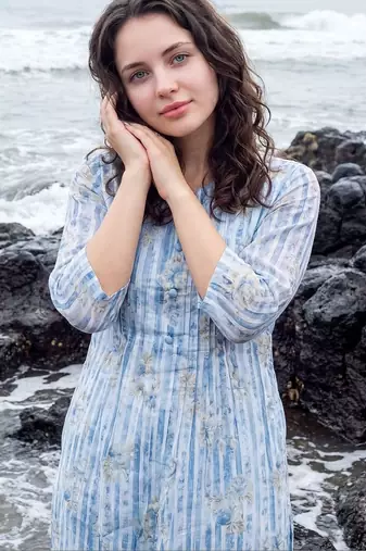 Women Ethnic Motifs Printed Regular Beads and Stones Pure Cotton Kurta with Trousers