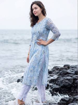 Women Ethnic Motifs Printed Regular Beads and Stones Pure Cotton Kurta with Trousers 4